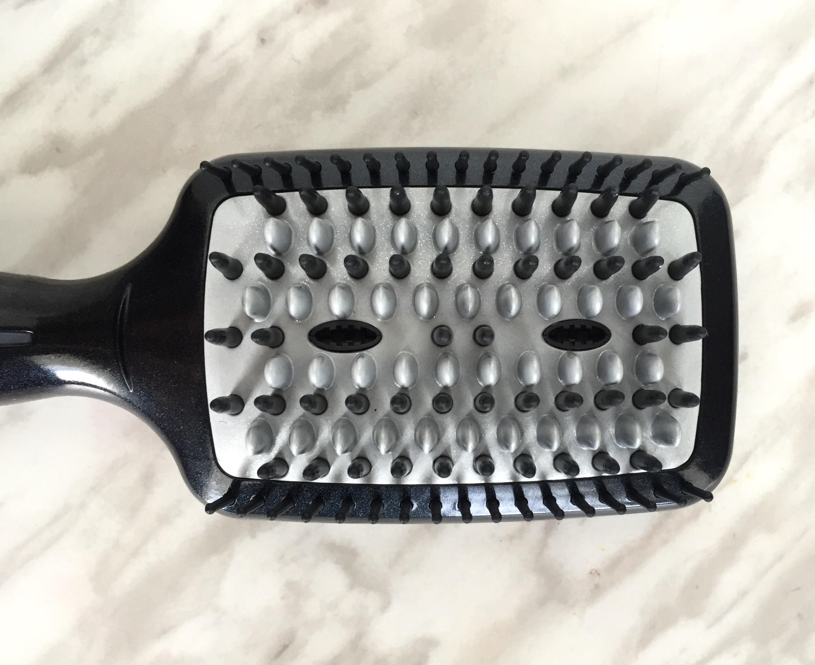 Conair Infiniti Pro Diamond Infused Ceramic Hot Paddle Brush Aishwarya