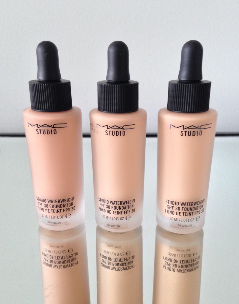 MAC Studio Waterweight SPF 30 Foundation