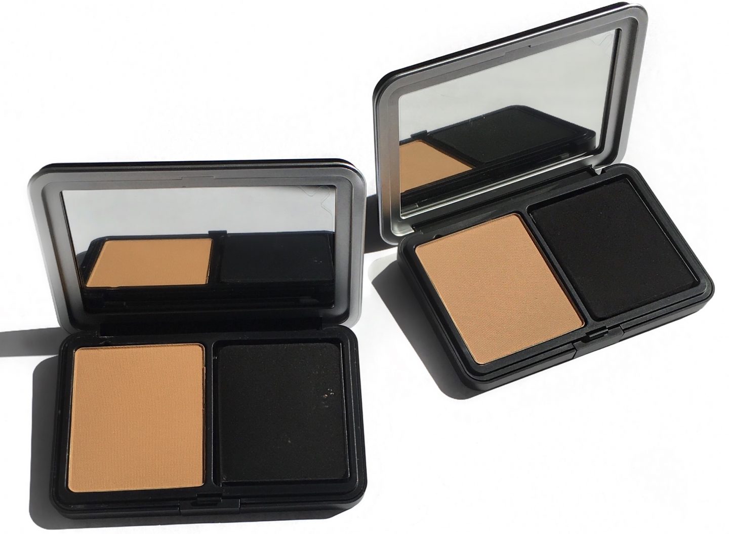 Make Up For Ever Matte Velvet Skin Blurring Powder Foundation